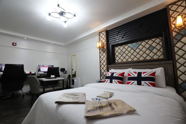 Gunsan Jnk Classic Hotel - Black