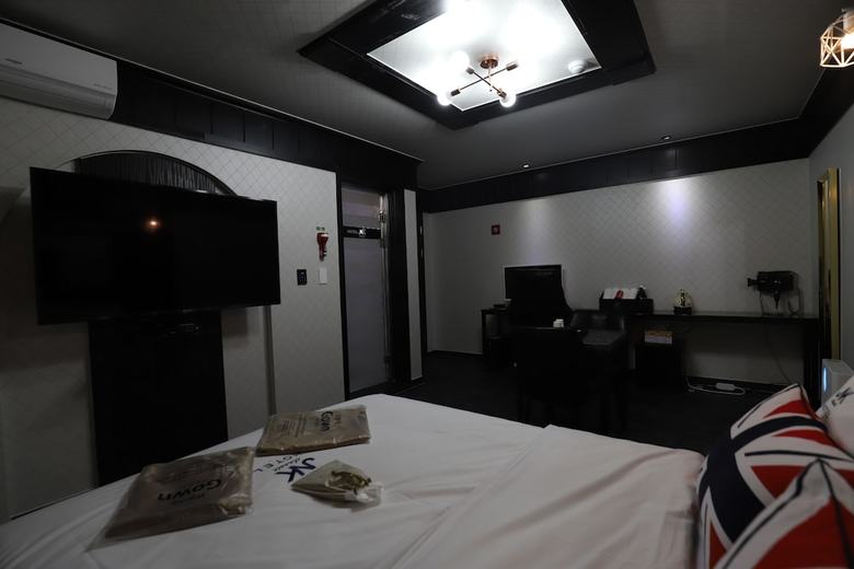 Gunsan Jnk Classic Hotel - Black