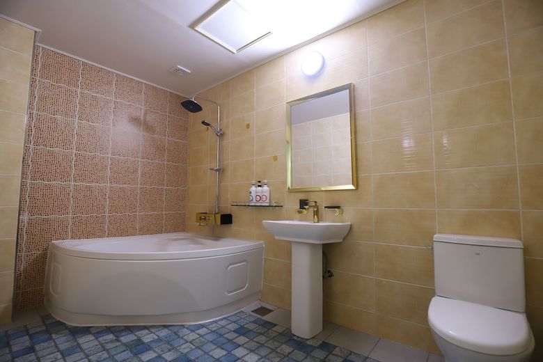 Gunsan Jnk Classic Hotel - Black