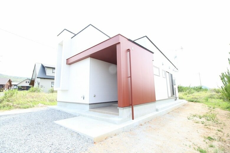 Tenku Terrace @ Lib Plus