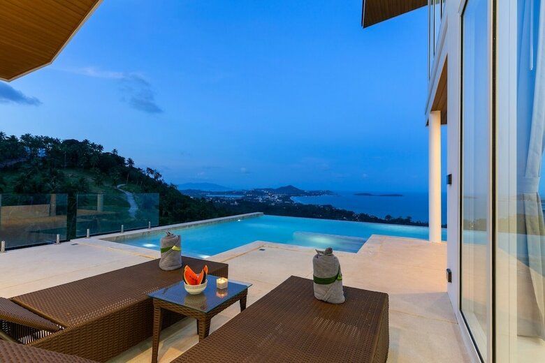 Emerald Villa Chaweng Noi Sea View & Pool