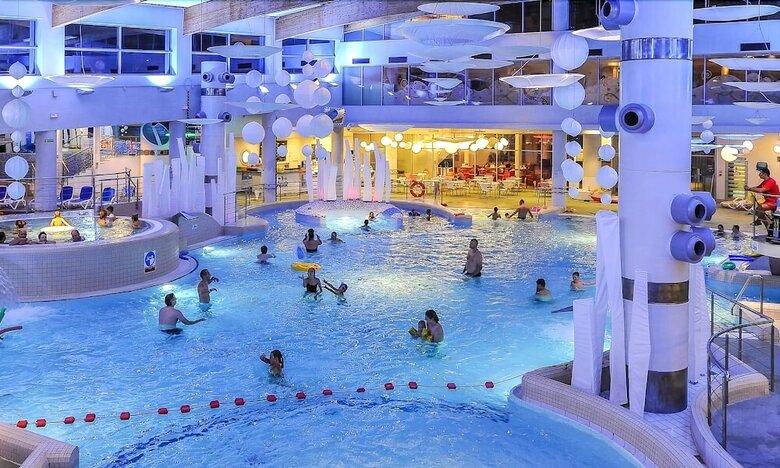 Hotel Aqua House