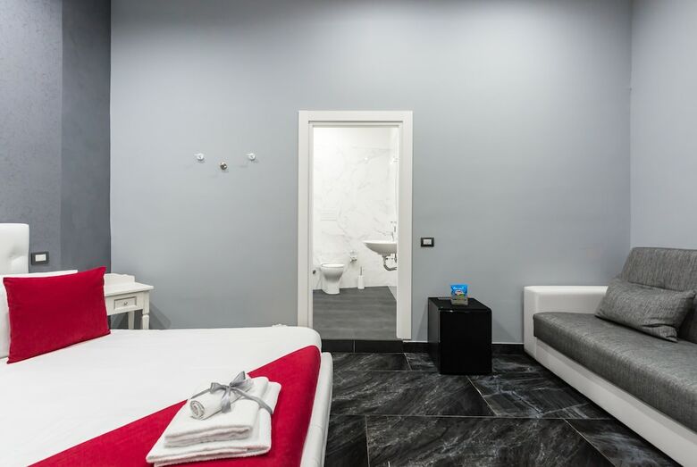 Hotel Bella Napoli Suites