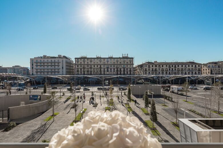 Hotel Bella Napoli Suites