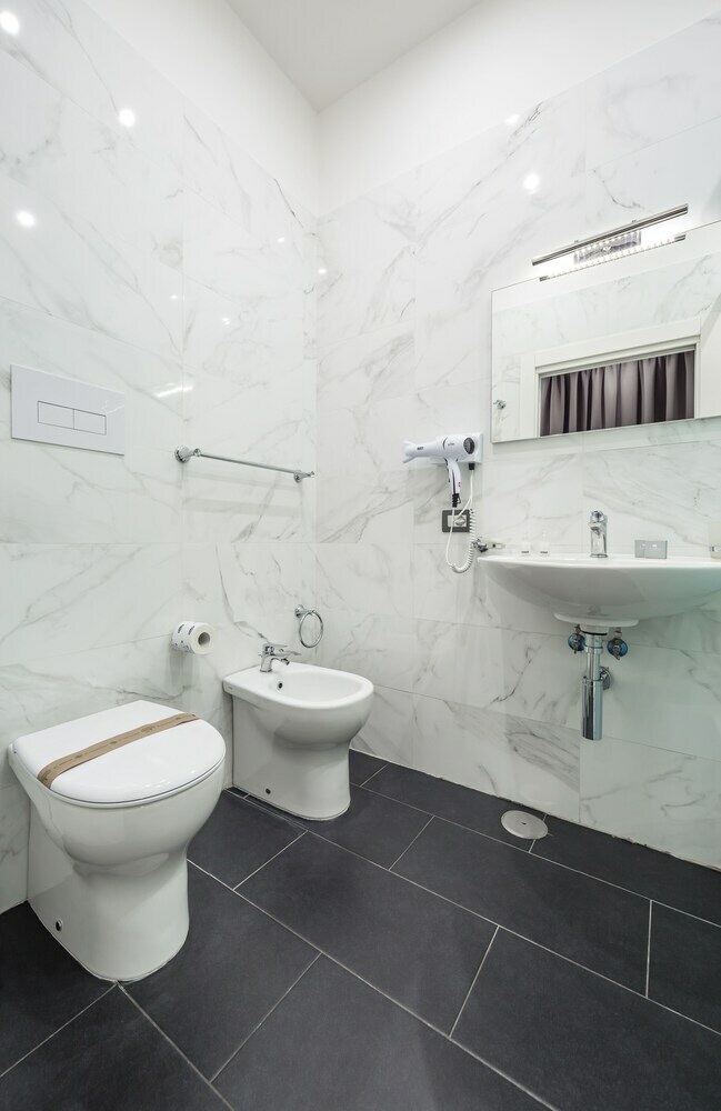 Hotel Bella Napoli Suites