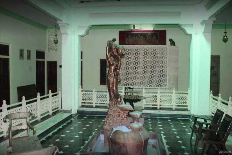 Hotel Navrang