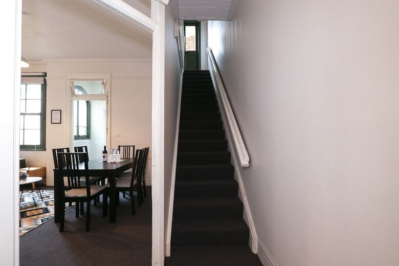 Discover The Rocks - Heritage House