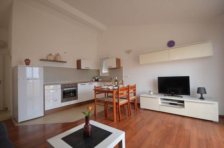 Apartments Tomasevic