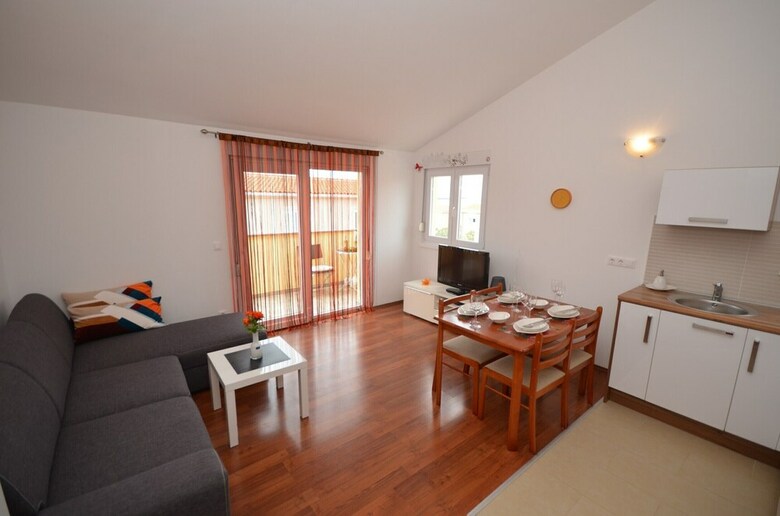 Apartments Tomasevic