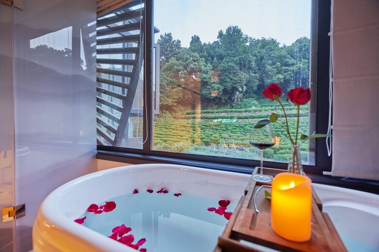 Wuhua Xingxiang Shanfang Hotel