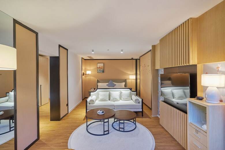 Wuhua Xingxiang Shanfang Hotel