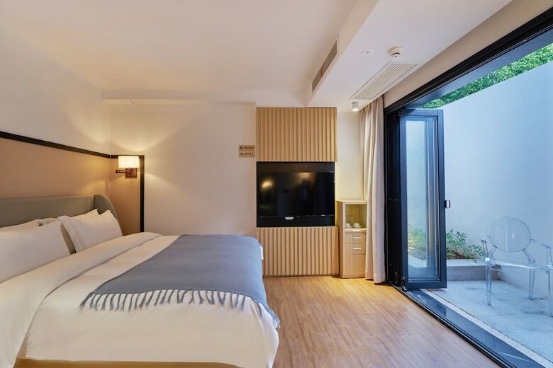 Wuhua Xingxiang Shanfang Hotel