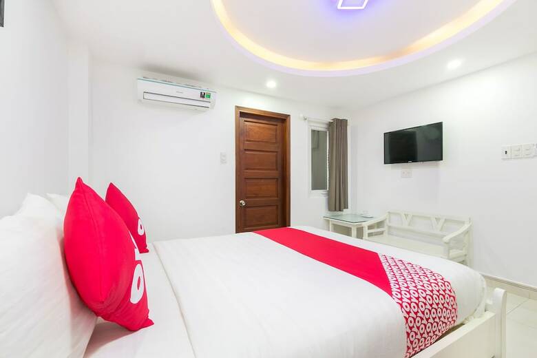 Oyo 652 Monaco Hotel