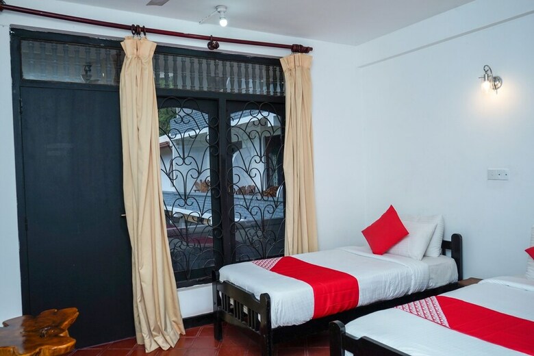 Hotel Oyo 452 Gem In Blue