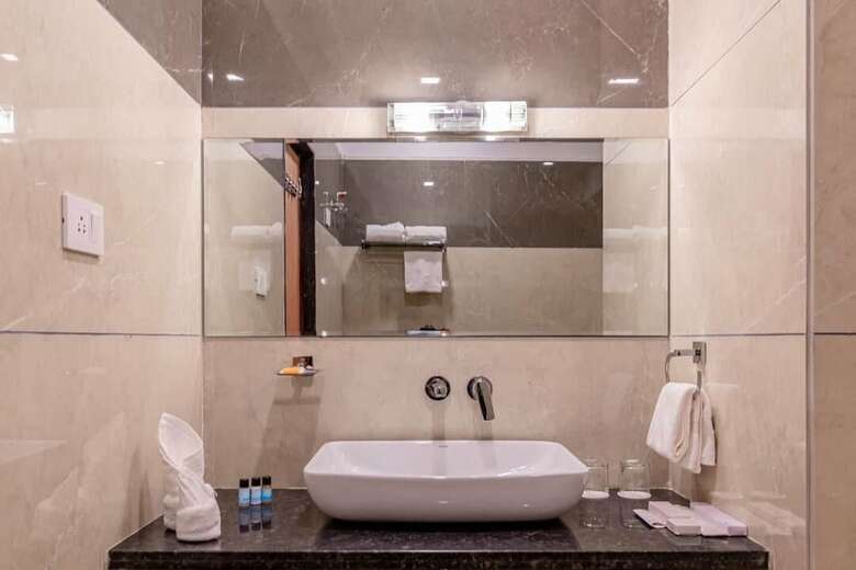 Hotel Savitri Resorts