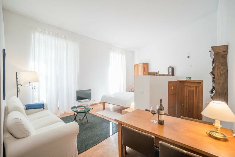 Traditional Studio Apartment