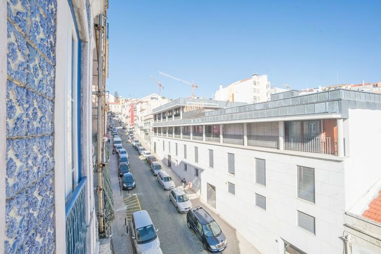 An Ecletic Apartment In Lisbon
