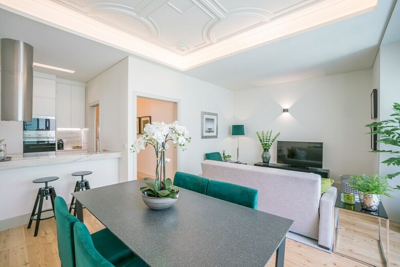 Courtyard & Elegance Apartment