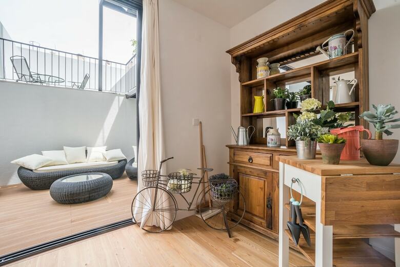 Gulbenkian 2 Bedroom Apartment With Private Garden