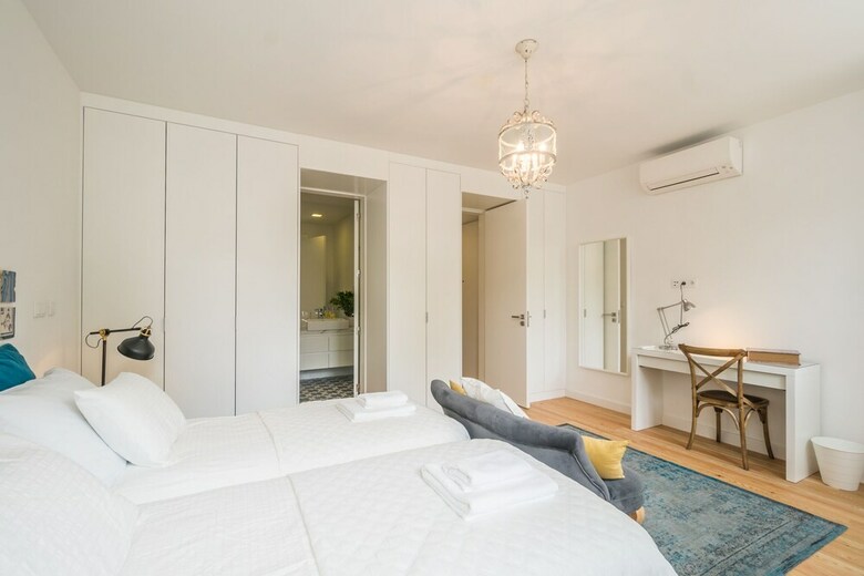 Gulbenkian 2 Bedroom Apartment With Private Garden
