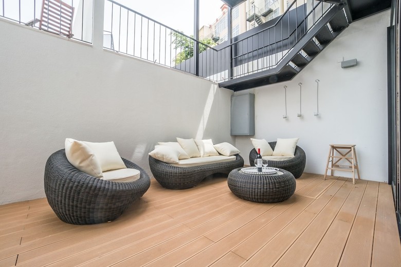 Gulbenkian 2 Bedroom Apartment With Private Garden