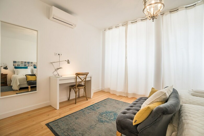Gulbenkian 2 Bedroom Apartment With Private Garden
