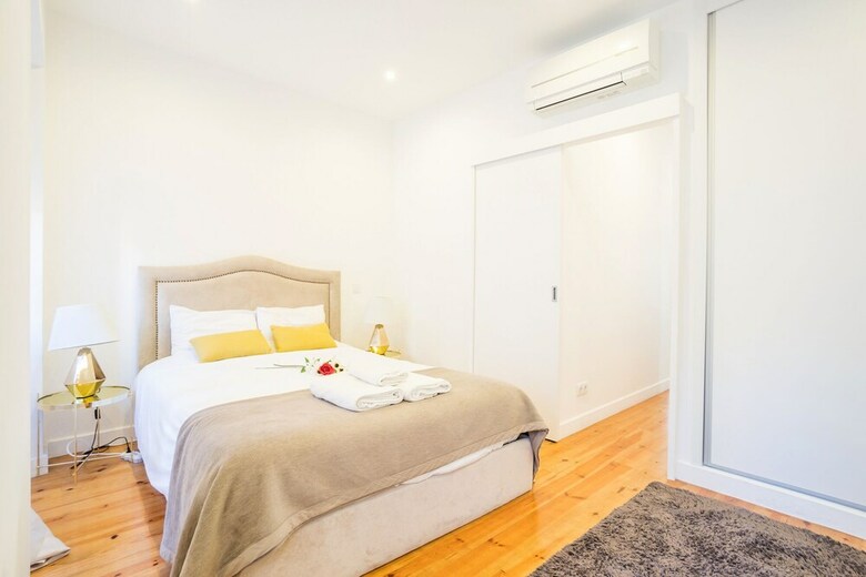 Principe Real Charming And Modern Apartment