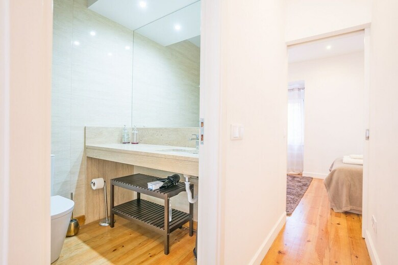 Principe Real Charming And Modern Apartment