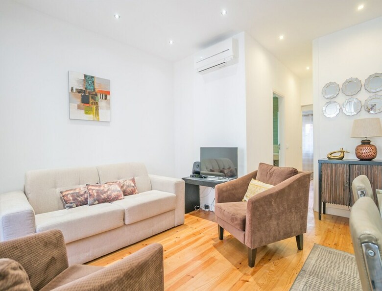 Principe Real Charming And Modern Apartment