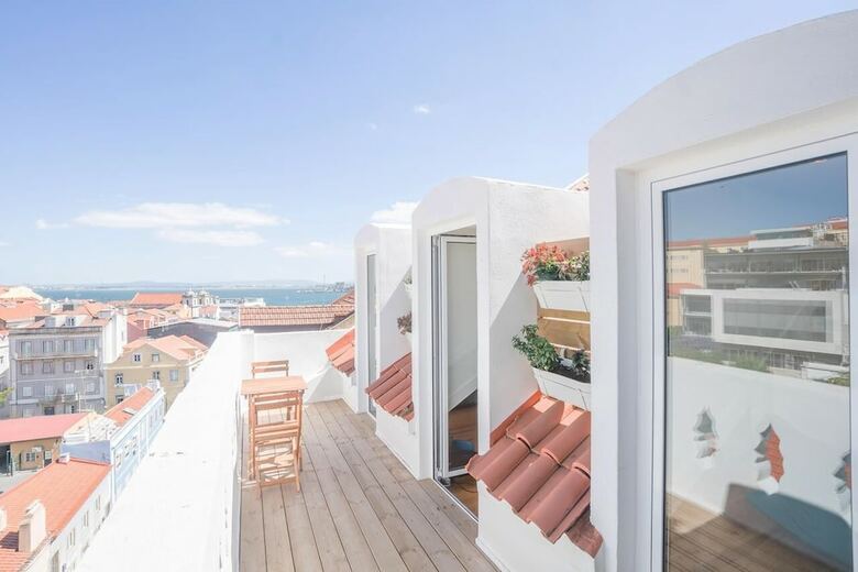 Rooftop Apartment