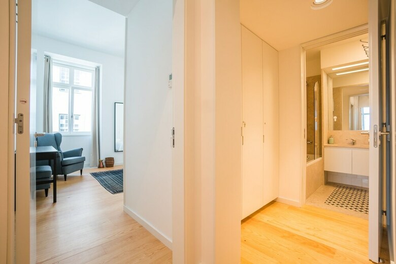 Spacious And Bright Apartment In Cais Sodre
