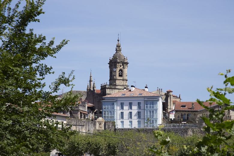 Apartamentos Hondarribia Suites