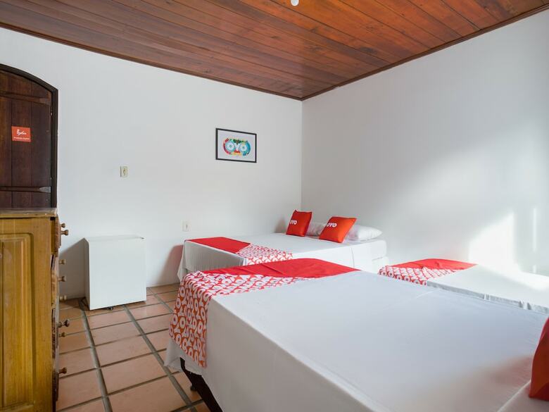 Hotel Oyo Porto Summer