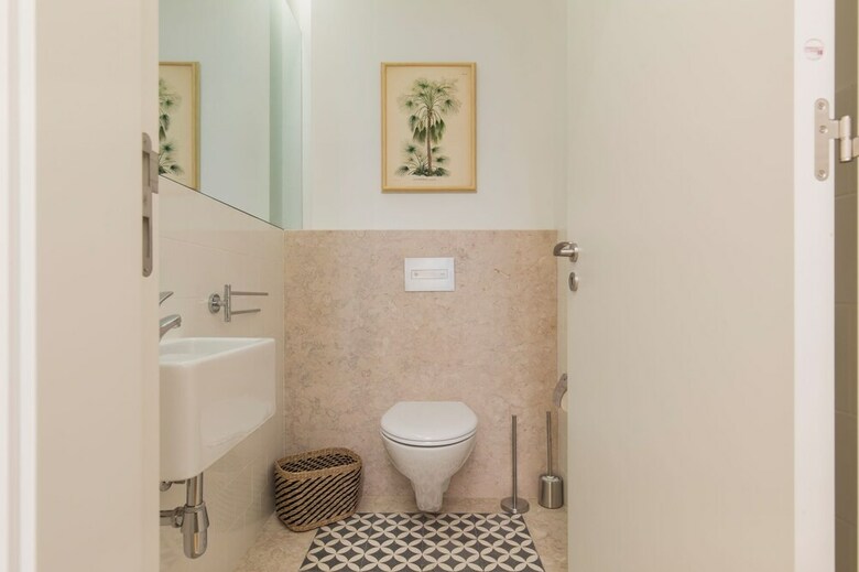 Trendy & Classic 2 Bedroom Apartment
