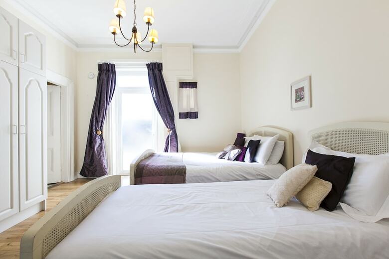 Apartamentos Dublin Vacation Rentals