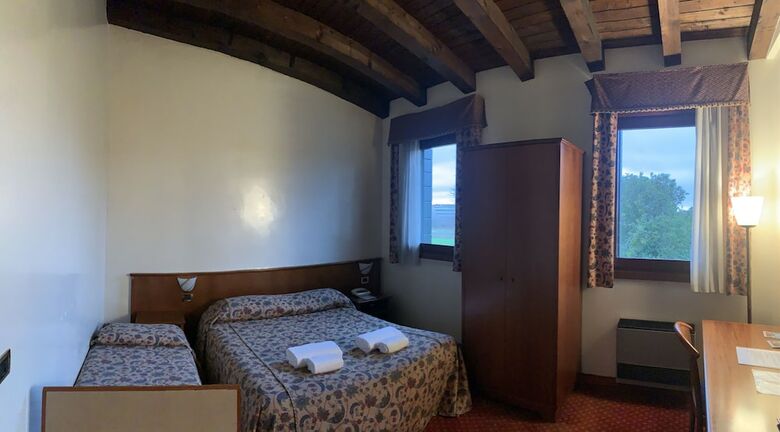 Posada Hotel Villa Sara