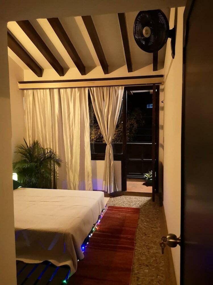Hostal Green Door Boutique - Hostel