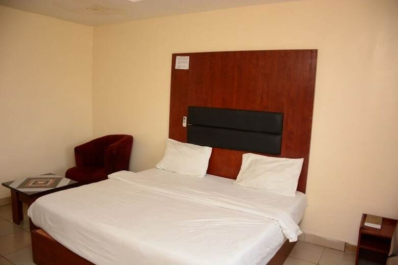 Ilon Crystalz Concept Hotel
