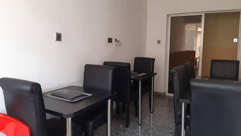 Hotel Top-notch Suites And Apartments