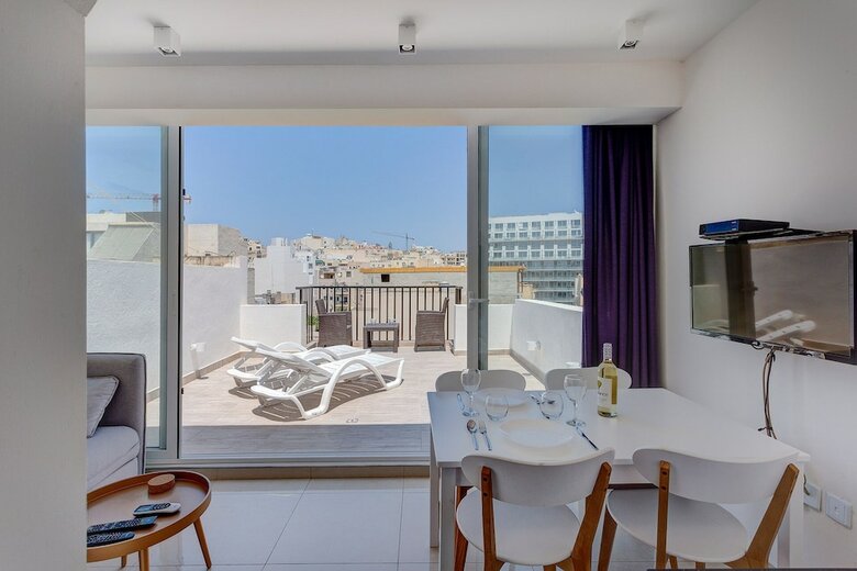 Apartamento Cosy 1br Penthouse With Terrace, Great Location