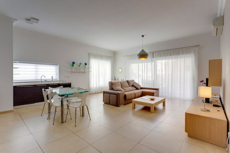 Superb Apartment In Fort Cambridge With Pool
