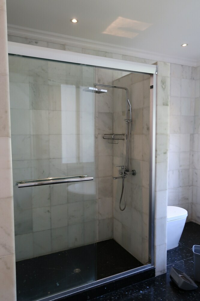 Hotel Criollo House