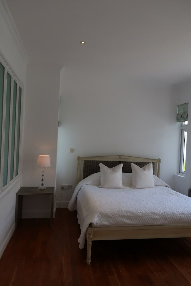 Hotel Criollo House