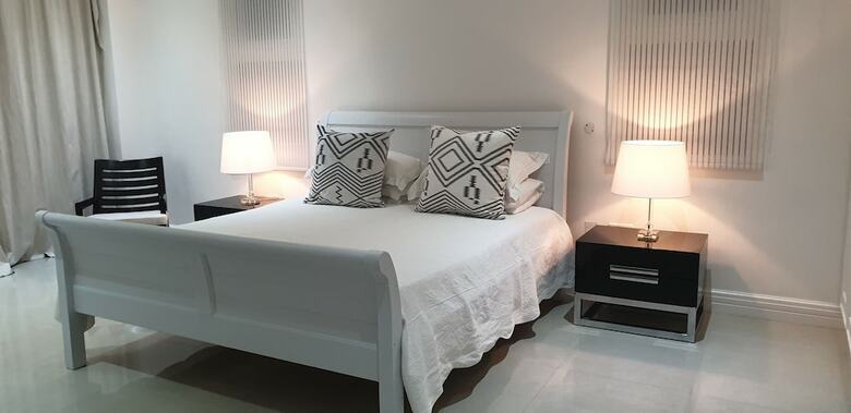 Hotel Criollo House