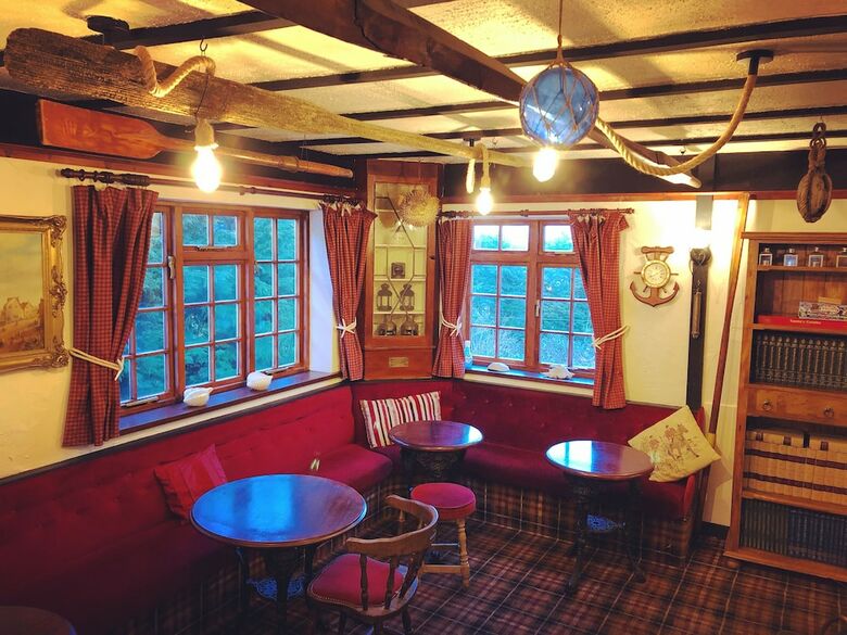 Posada The First And Last Pub