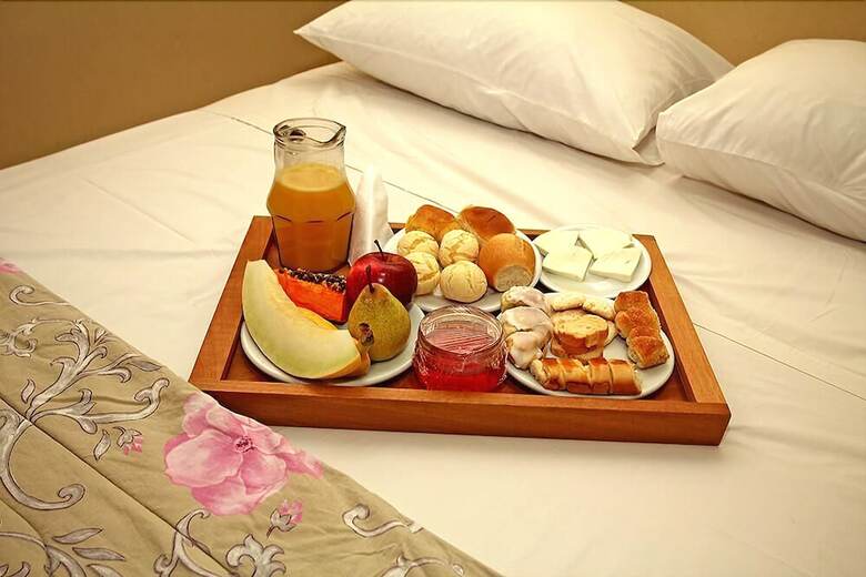 Oyo Center Hotel