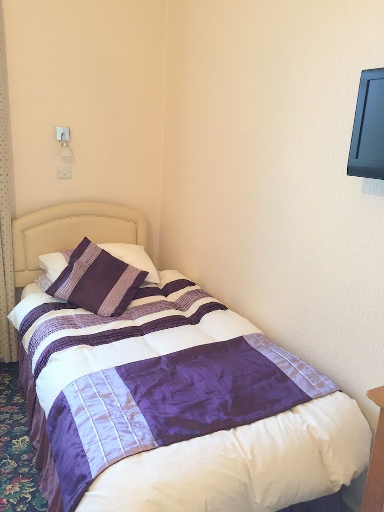 Hotel Tania Guest House