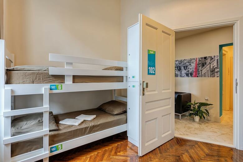 Hotel Booking Bnb