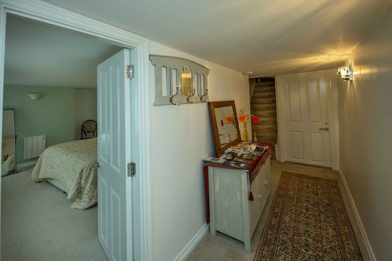 Hostal Central Quiet And Cosy St Helier Flat