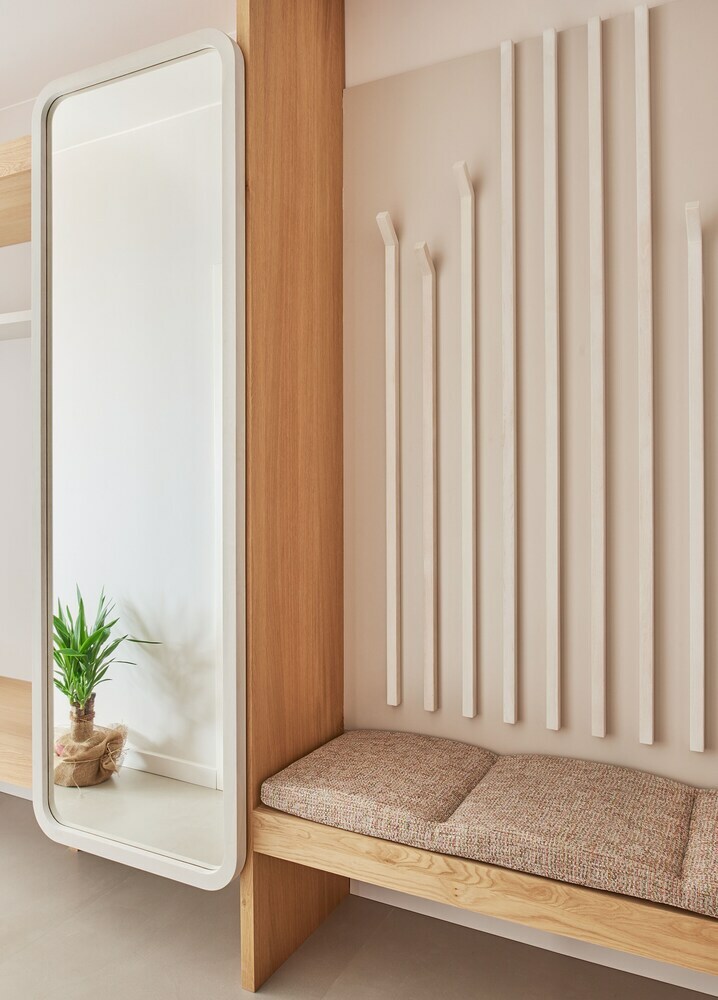 Eol Apartments